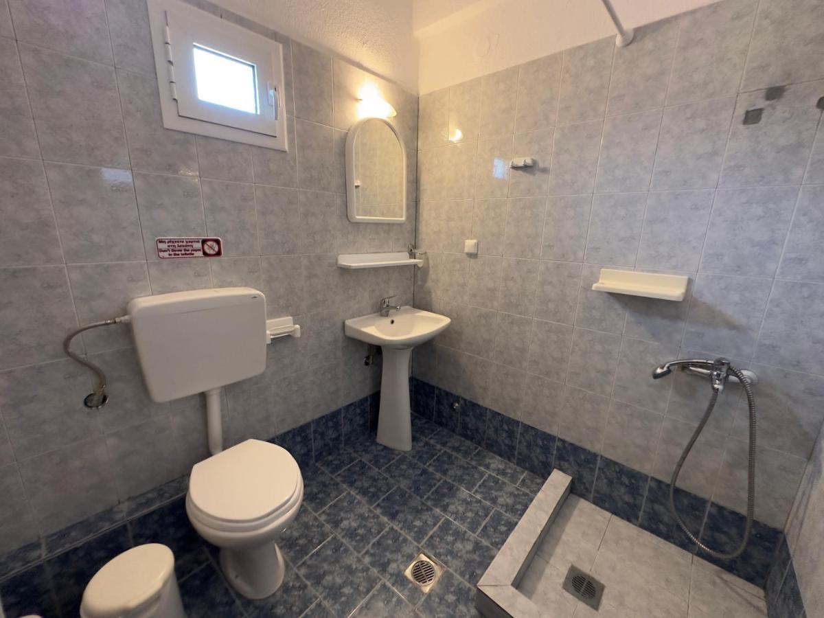 Anna Rooms Nea Vrasna Bagian luar foto