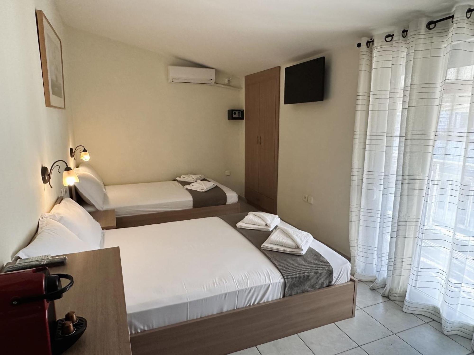 Anna Rooms Nea Vrasna Bagian luar foto